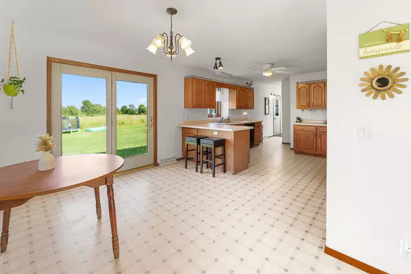 Brandon, WI 53919,330 CARLYLE CT