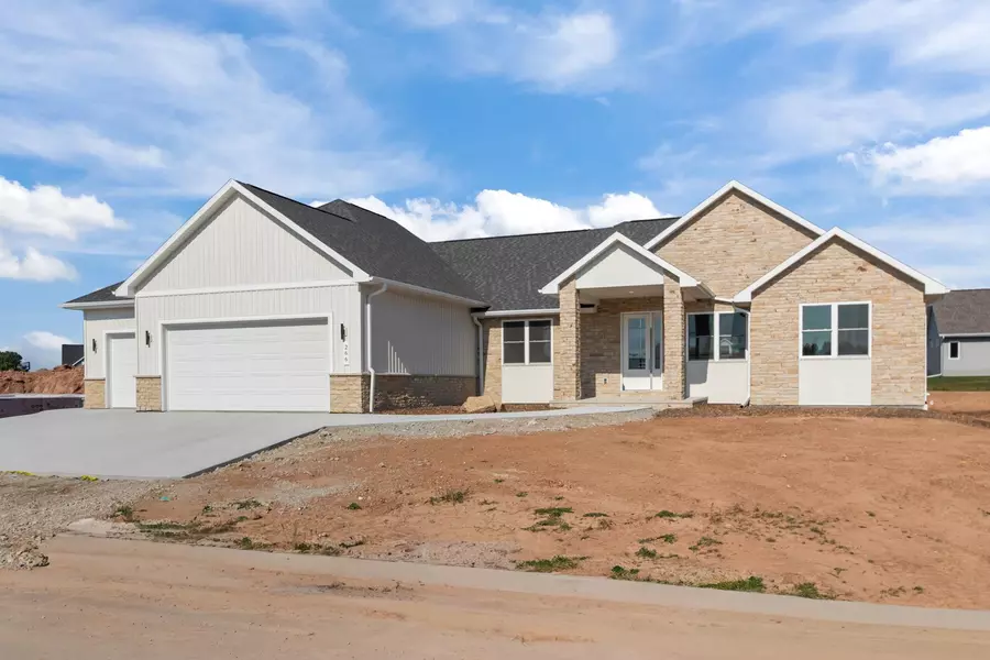 266 E SWEETWATER WAY, Appleton, WI 54913