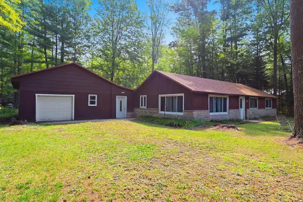 Wausaukee, WI 54177,N8642 PINES RD