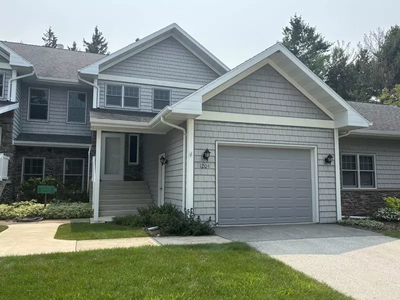 6948 COBBLESTONE RD #1204, Egg Harbor, WI 54209