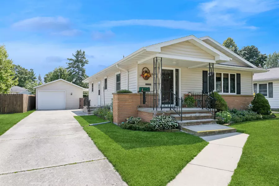 307 SARATOGA ST, Chilton, WI 53014