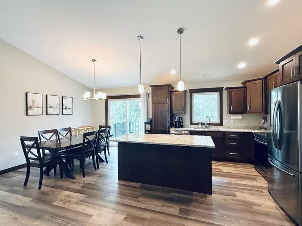 Eau Claire, WI 54703,254 MONTE CARLO DR