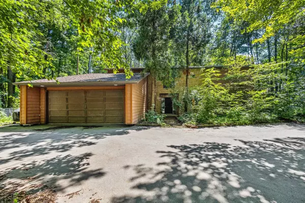 3166 INVERNESS LN, New Franken, WI 54229
