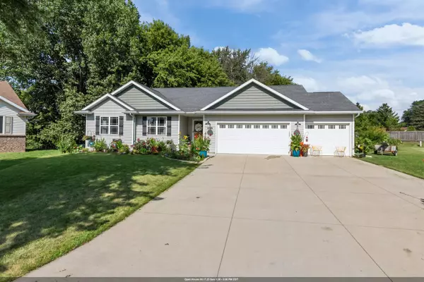 2546 W SETTLERS CT, Appleton, WI 54914