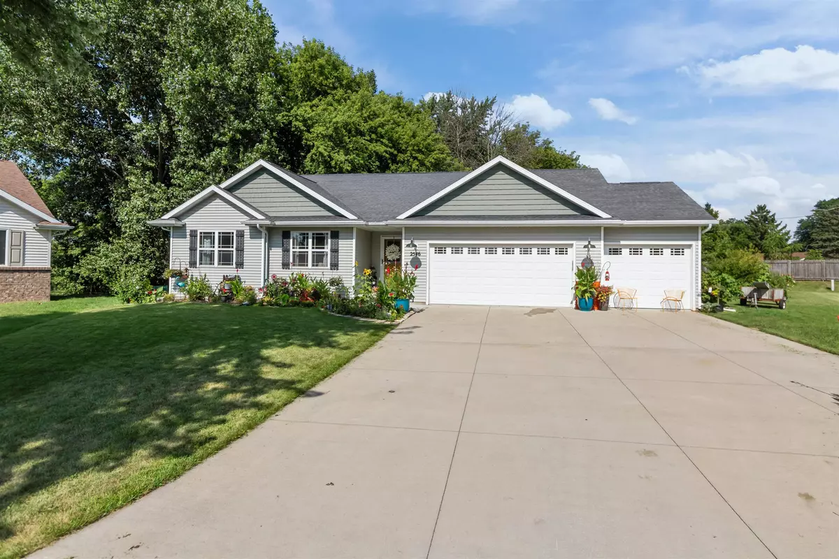Appleton, WI 54914,2546 W SETTLERS CT