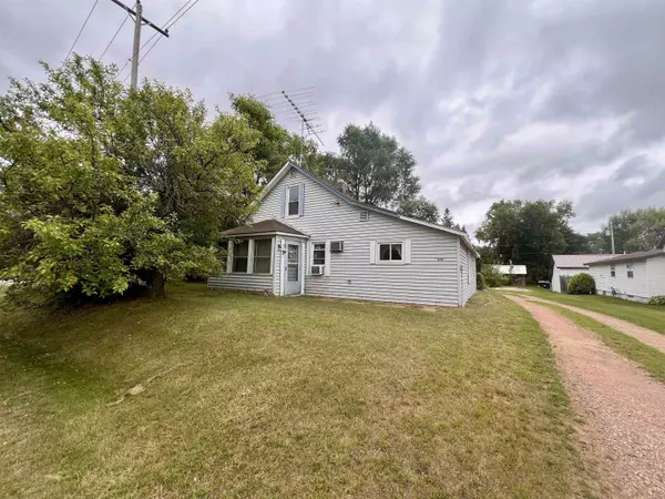 809 NORTH AVE, Wausaukee, WI 54177