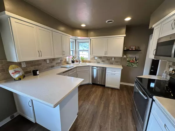 West Allis, WI 53219-0000,7928 W OKLAHOMA AVE