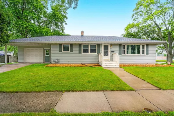 347 WETTSTEIN AVE, Fond Du Lac, WI 54935-2625