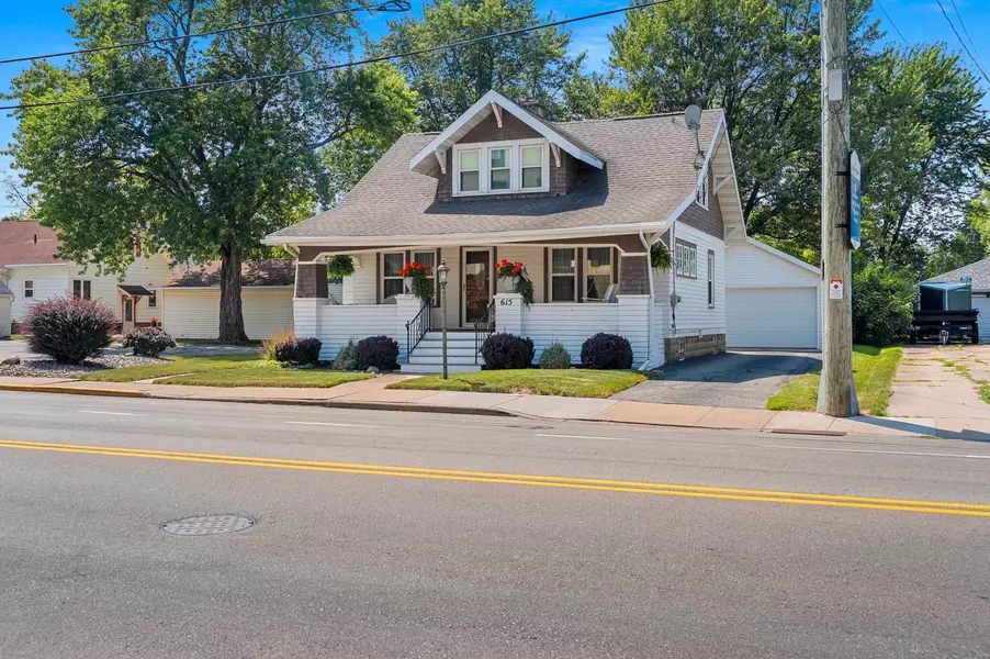615 MADISON ST, Little Chute, WI 54140