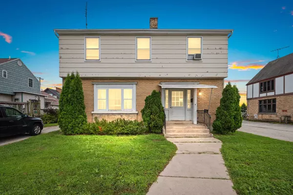 800 4TH ST, Algoma, WI 54201