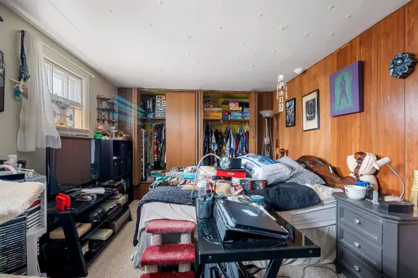 Algoma, WI 54201,800 4TH ST