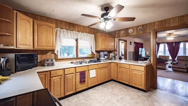 Waupaca, WI 54981,N2002 COUNTY ROAD E