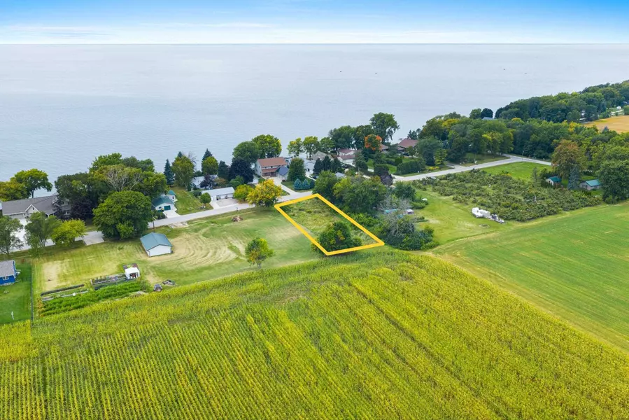 848 PARAMOUNT DR, Chilton, WI 53014