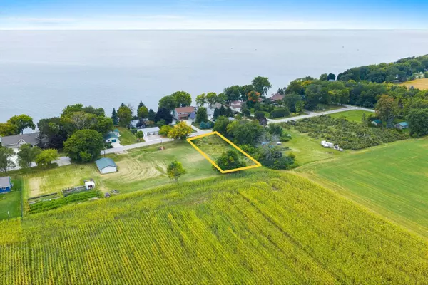 Chilton, WI 53014,848 PARAMOUNT DR