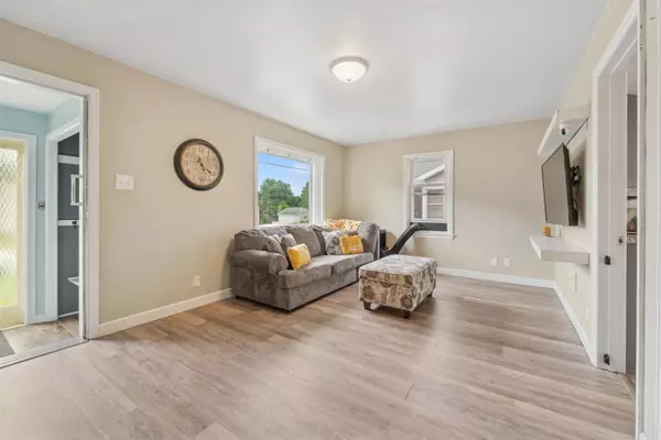 Chilton, WI 53014,221 E BROOKLYN ST