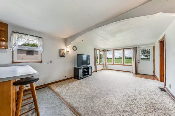 Omro, WI 54963,5652 W REIGHMOOR RD