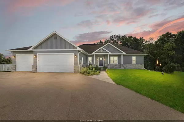 W2345 BIG BEN RD, Eden, WI 53010