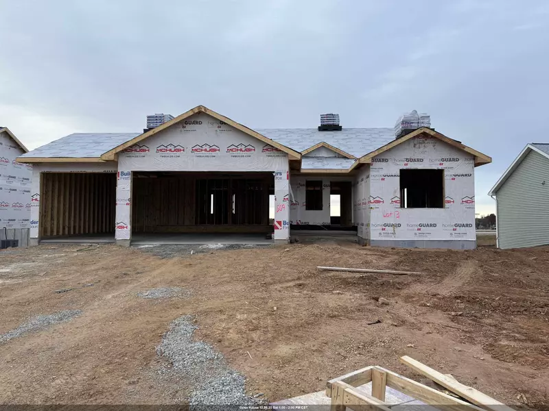 569 HORTON TER, Hortonville, WI 54944