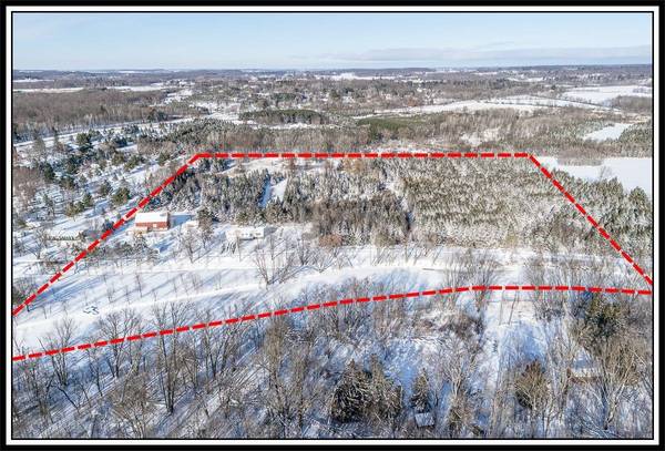 E8130 FLEASE RD, New London, WI 54961-8021