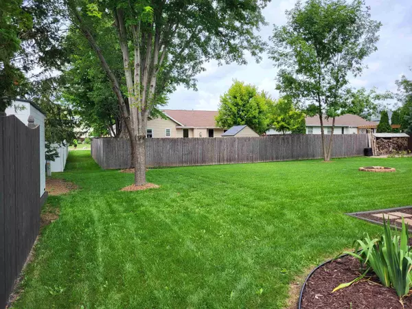 Menasha, WI 54952-9478,2000 DREAMFIELD LN
