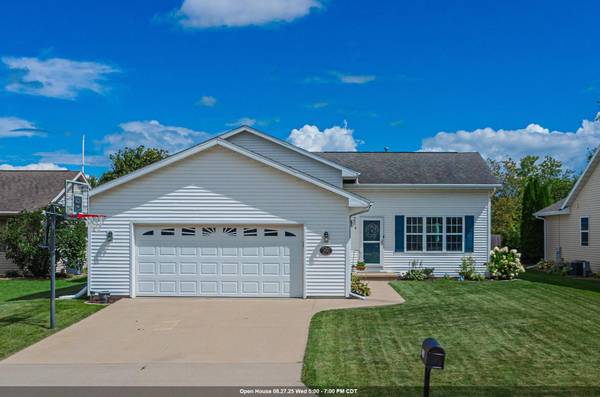 2530 GRASSY LN, Neenah, WI 54956