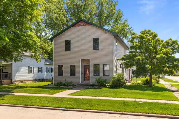 Appleton, WI 54915,301 E HARRISON ST
