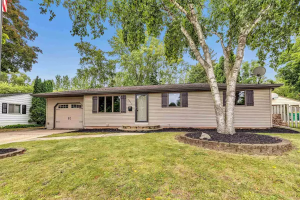 1273 SAN JOSE PL, Green Bay, WI 54303