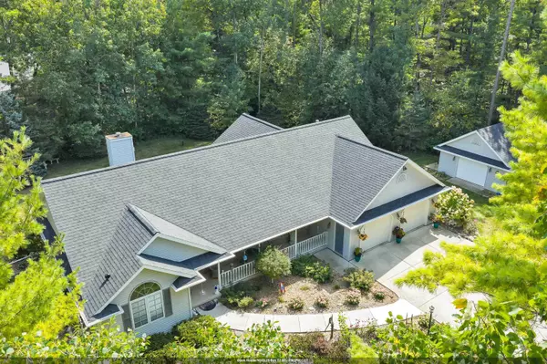 4552 ODIN LN, New Franken, WI 54229-9484