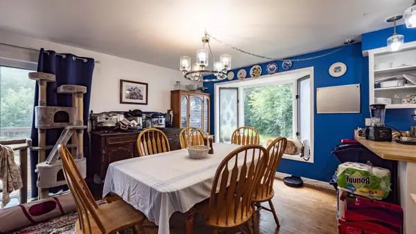 Weyauwega, WI 54983,103 W MAIN ST