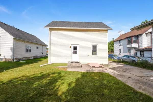 Manitowoc, WI 54220,711 S 18TH ST