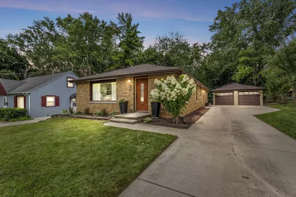 Green Bay, WI 54301-1804,334 E MISSION RD