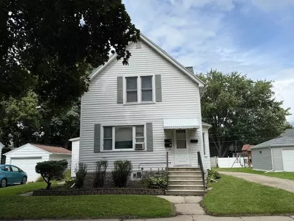 Green Bay, WI 54303,832 DIVISION ST