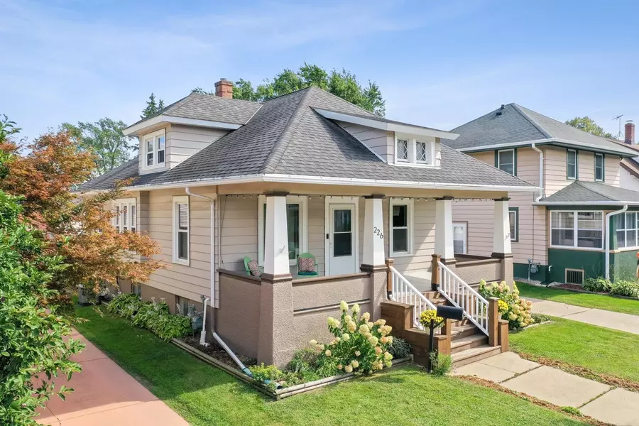 226 ALLARD AVE, Green Bay, WI 54303-2930