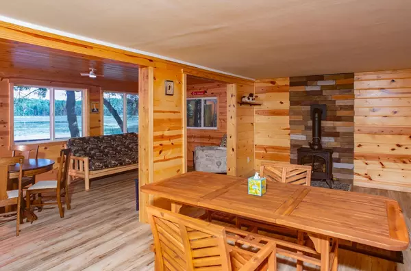 Westfield, WI 53964,N8660 DEERBORN RD