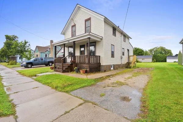 Two Rivers, WI 54241,2311 JACKSON ST