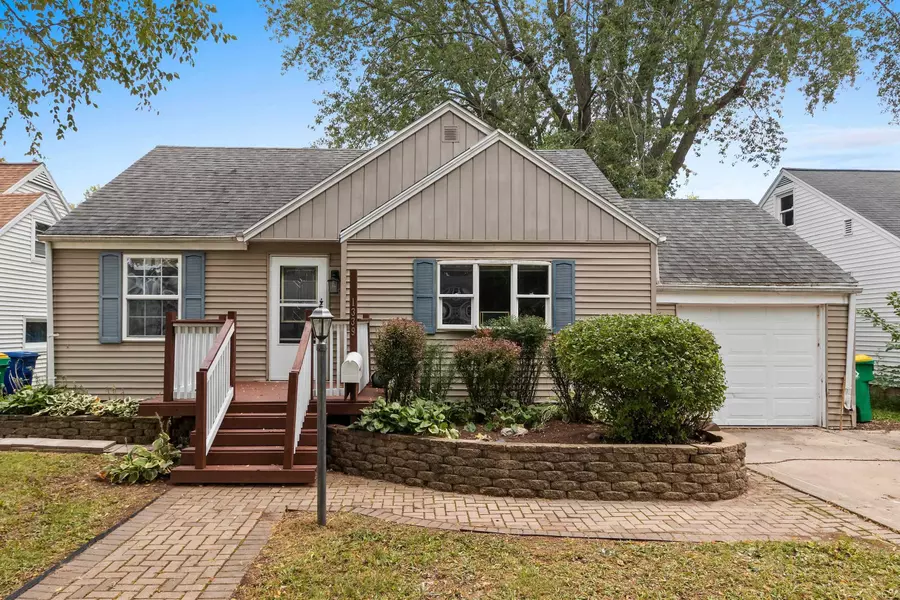 1339 11TH AVE, Green Bay, WI 54304