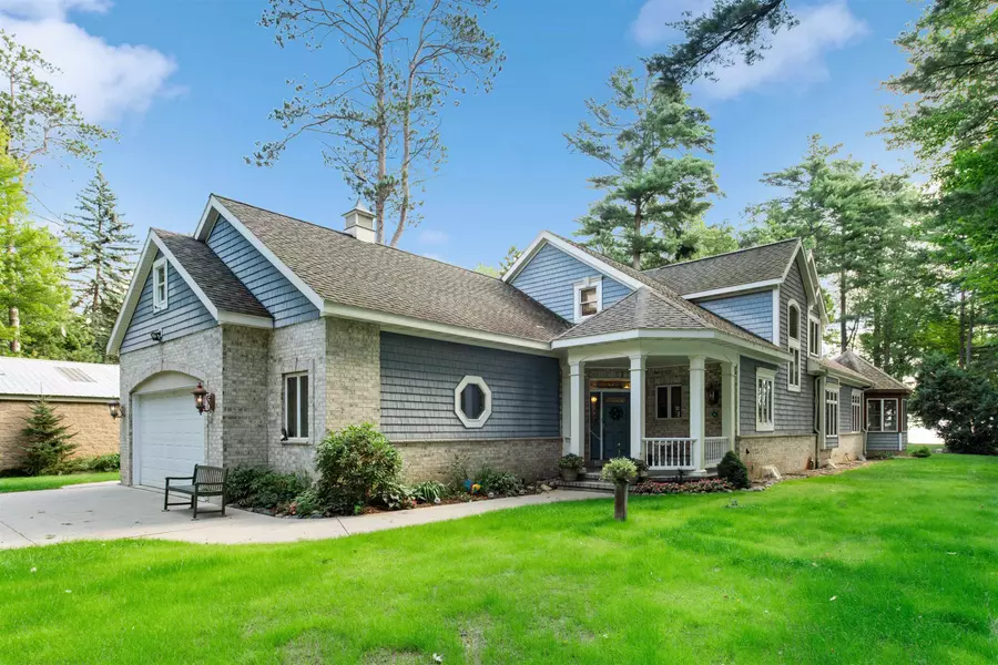 N2924 COOKE LN, Marinette, WI 54143