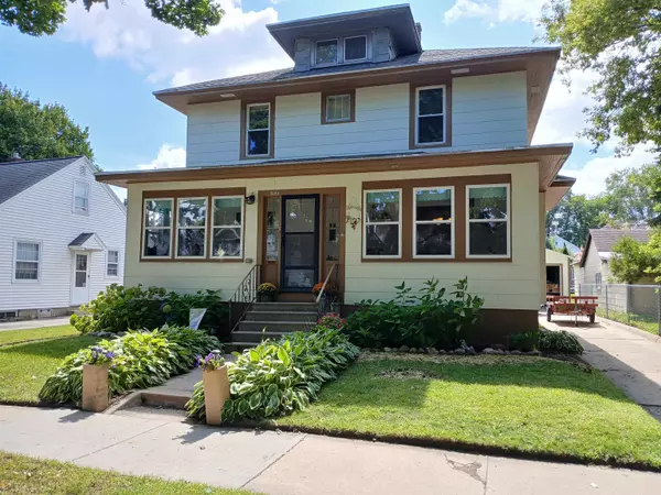 1530 ELLIS ST, Green Bay, WI 54302