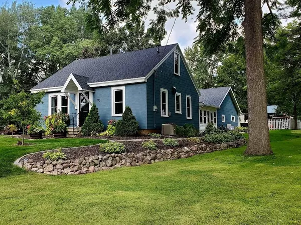 Clintonville, WI 54929,90 17TH ST