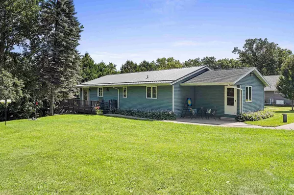 3502 IRISH TRL, Sturgeon Bay, WI 54235