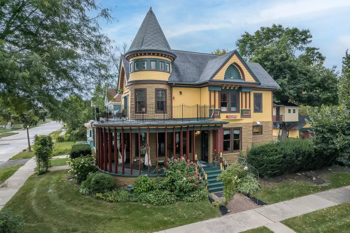 Appleton, WI 54911,319 N LAWE ST
