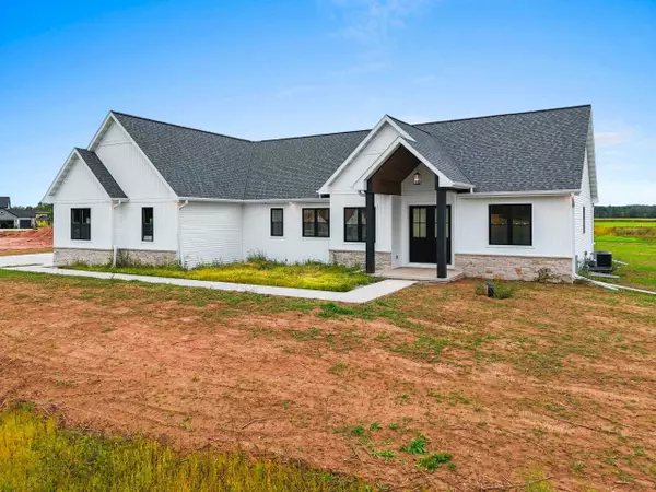3161 TRINITY CT, De Pere, WI 54115