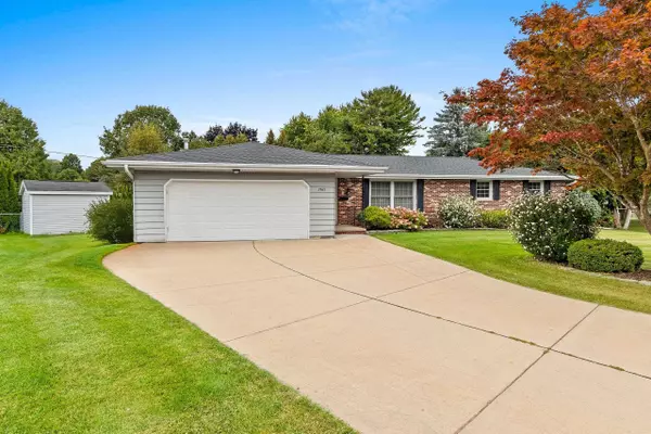2963 BROOKVIEW CT, Green Bay, WI 54313