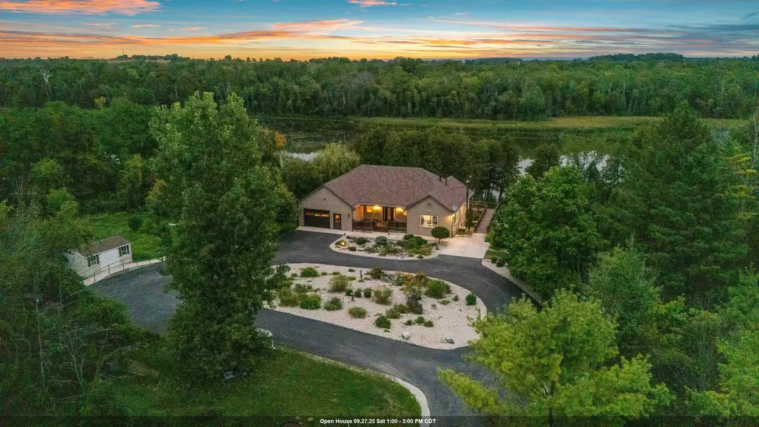 658 N FOREST DR, Forestville, WI 54213