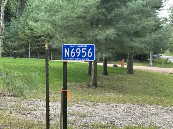 N6956 SPRINGBROOK RD,  Cecil,  WI 54111