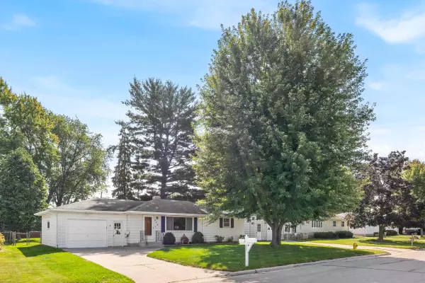 Green Bay, WI 54304-2109,809 MITCHELL ST