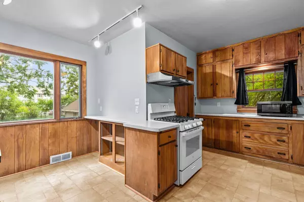 Oshkosh, WI 54902,1194 N KOELLER ST