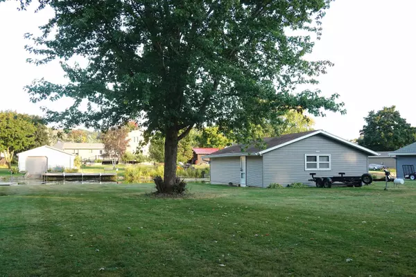 Fond Du Lac, WI 54937-6130,N8879 GLADSTONE BEACH RD