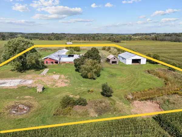 E5397 HWY N,  Manawa,  WI 54949-9136