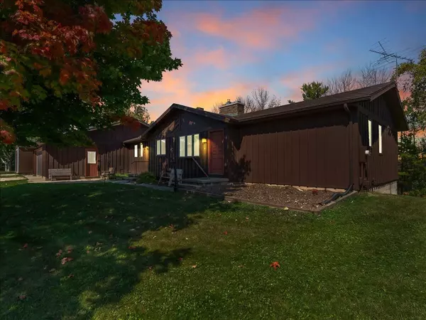 N5632 STATE RD 42 RD, Kewaunee, WI 54216